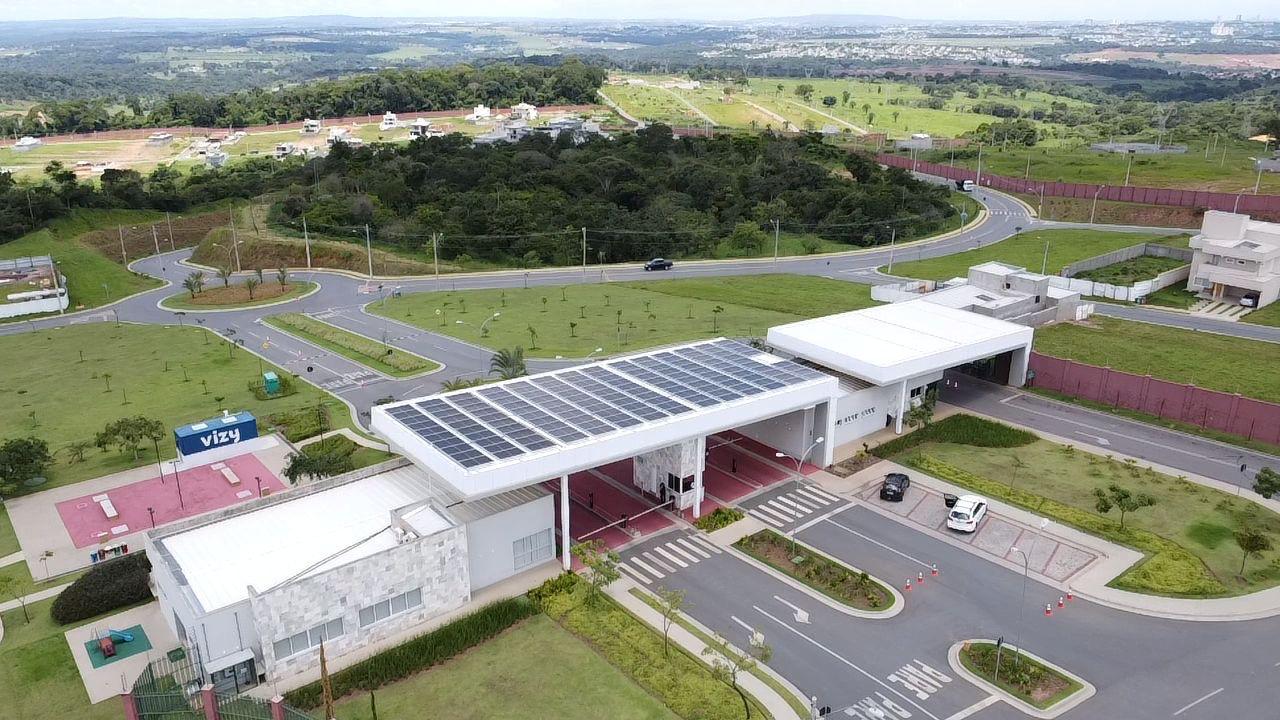 Instalação de energia solar no condomínio Jardins Nápoles